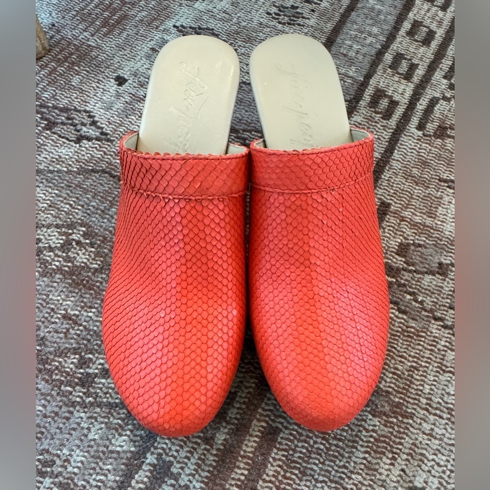 Free People Highland Park Snake Clog in Orange - Picture 3 of 8